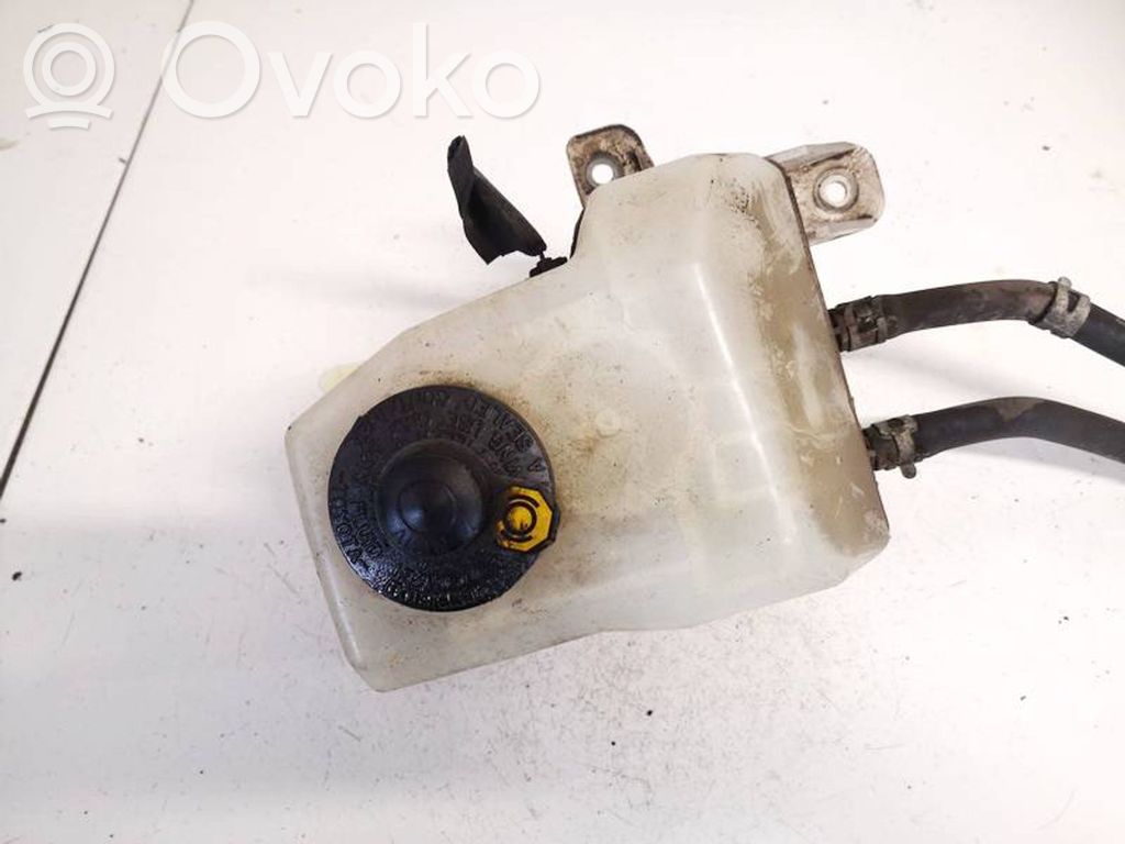 Toyota Prius (XW20) Réservoir de liquide de frein 