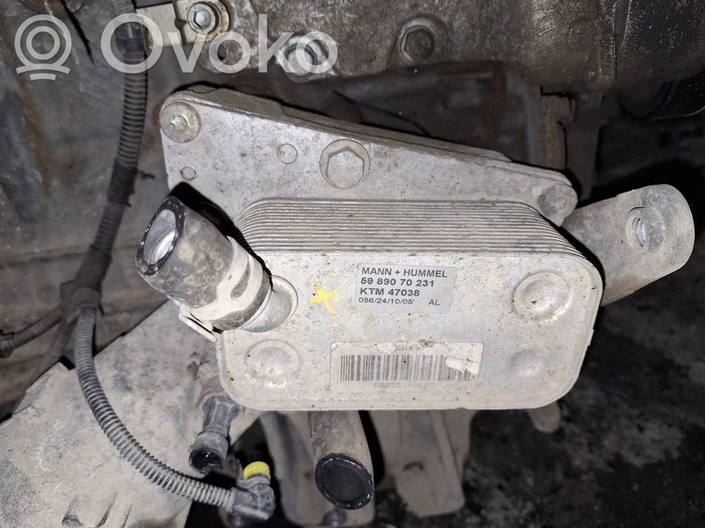 Opel Zafira B Radiatore dell’olio del motore