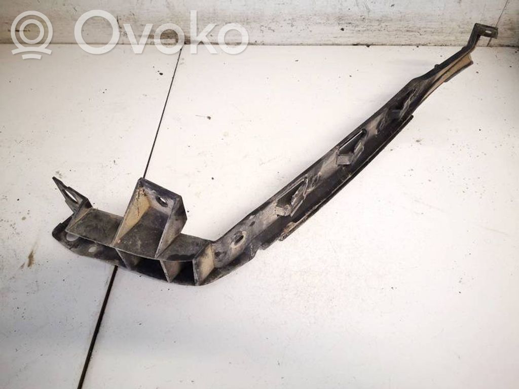 Volkswagen Bora Uchwyt / Mocowanie zderzaka tylnego 