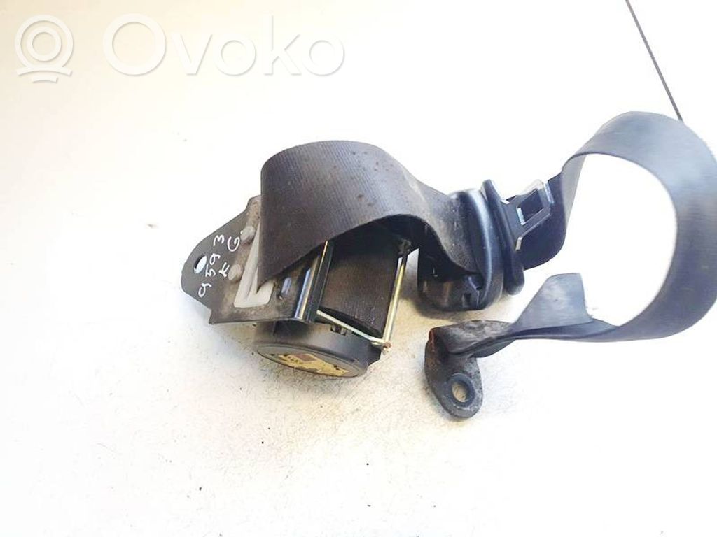 Toyota Avensis T270 Cinturón trasero