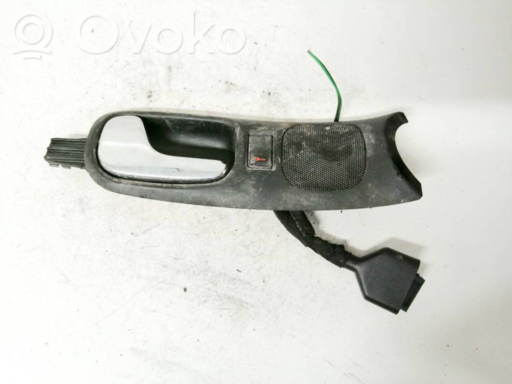 Manecilla interna puerta delantera   8D1837019,8D1837019,8D1837019,8D1837019