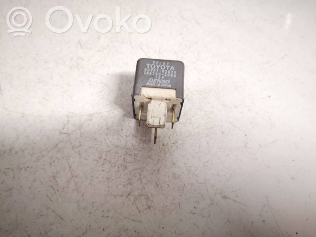 Lexus IS 220D-250-350 Alte relee
