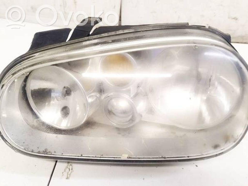 Volkswagen Golf IV Faro/fanale