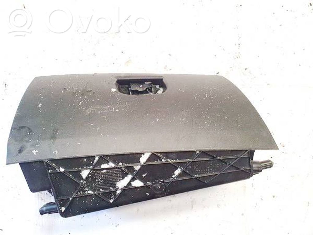 Fiat Grande Punto Guantera 