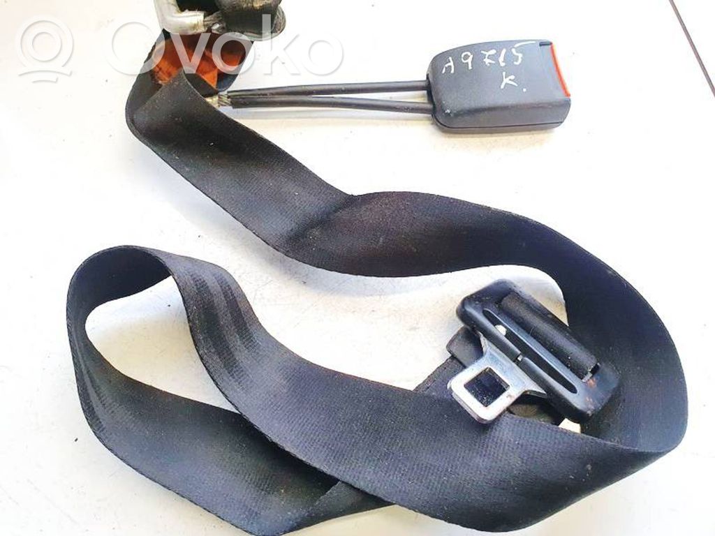 Volkswagen Golf III Cinturón trasero 