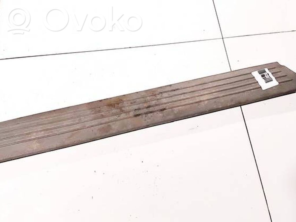 Chrysler Grand Voyager IV Capac prag spate