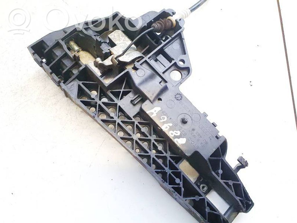 Audi A4 S4 B5 8D Etuoven ulkokahva 