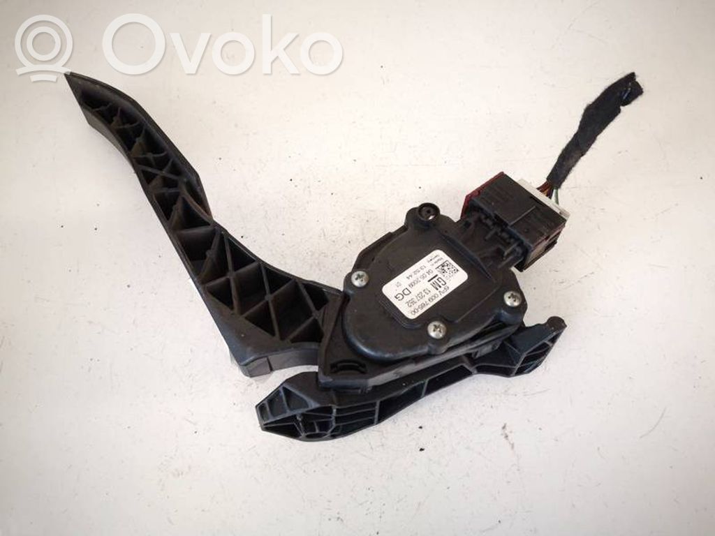 Pedală accelerație   13237352,6PV00976500,13237352,6PV00976500