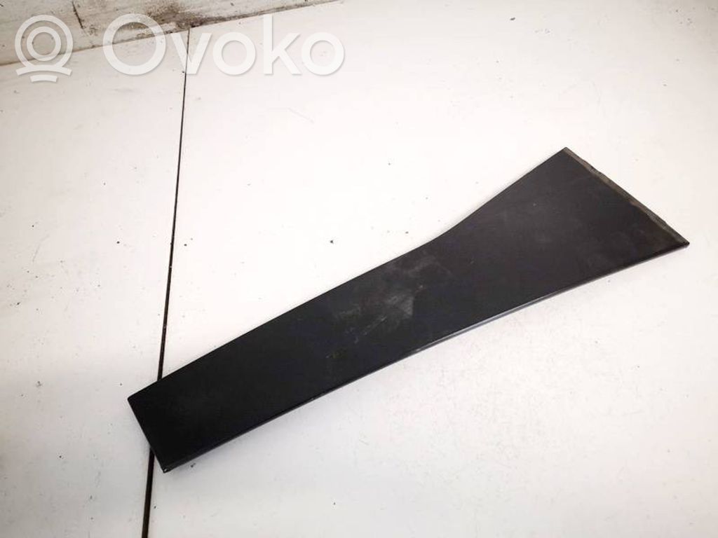 Volkswagen PASSAT B6 Rivestimento modanatura del vetro della portiera posteriore