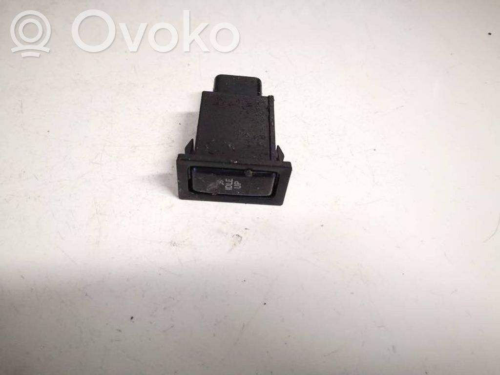 Toyota RAV 4 (XA20) Altri interruttori/pulsanti/cambi 