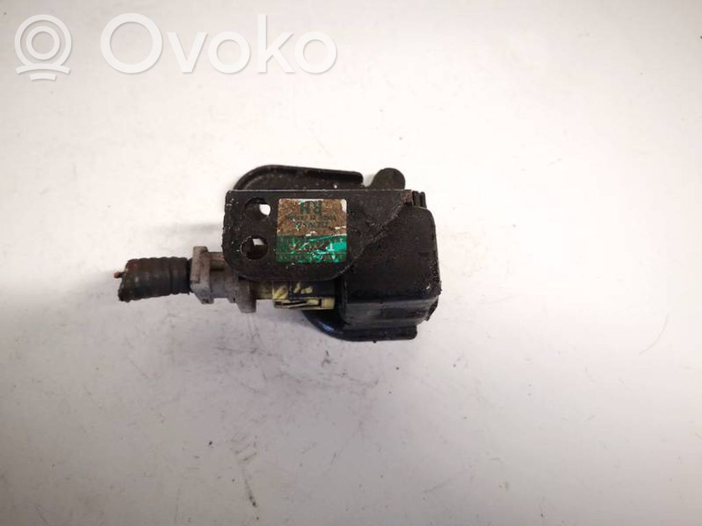 Toyota RAV 4 (XA20) Senzor impact/declanșare airbag 