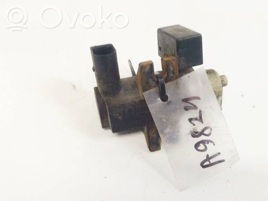 Electroválvula del turbo   8E0906627A,72290335,72290335,8E0906627A
