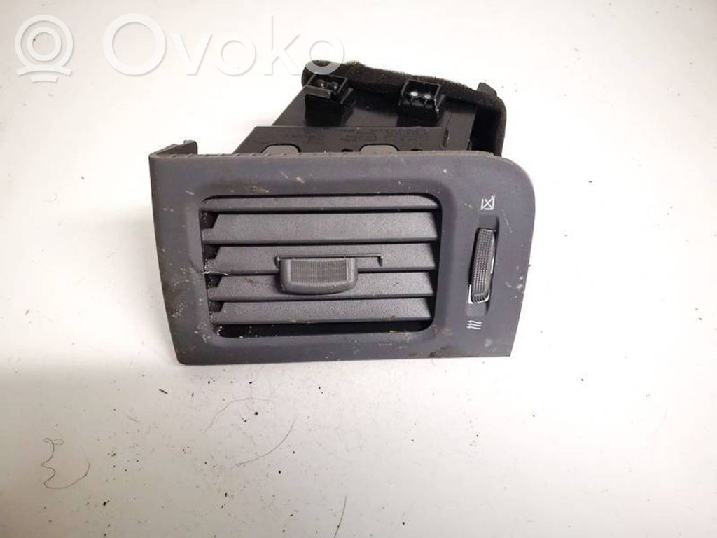 Nissan X-Trail T31 Rejilla de ventilación central del panel