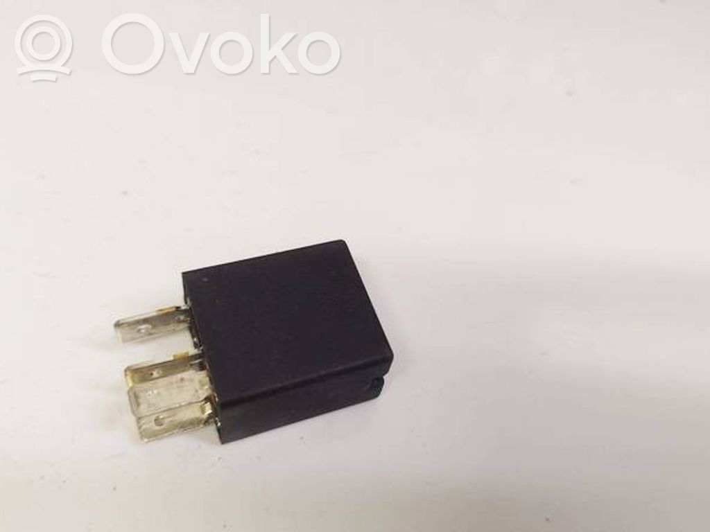Otros relés   46520411,B047,46520411,B047