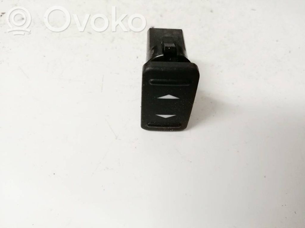 Sähkötoimisen ikkunan ohjauskytkin   6M2T14529AD,6M2T14529AD,6M2T14529AD,6M2T14529AD