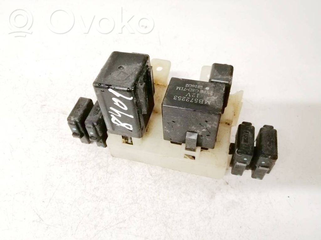 Mitsubishi Pajero Sport I Set scatola dei fusibili 