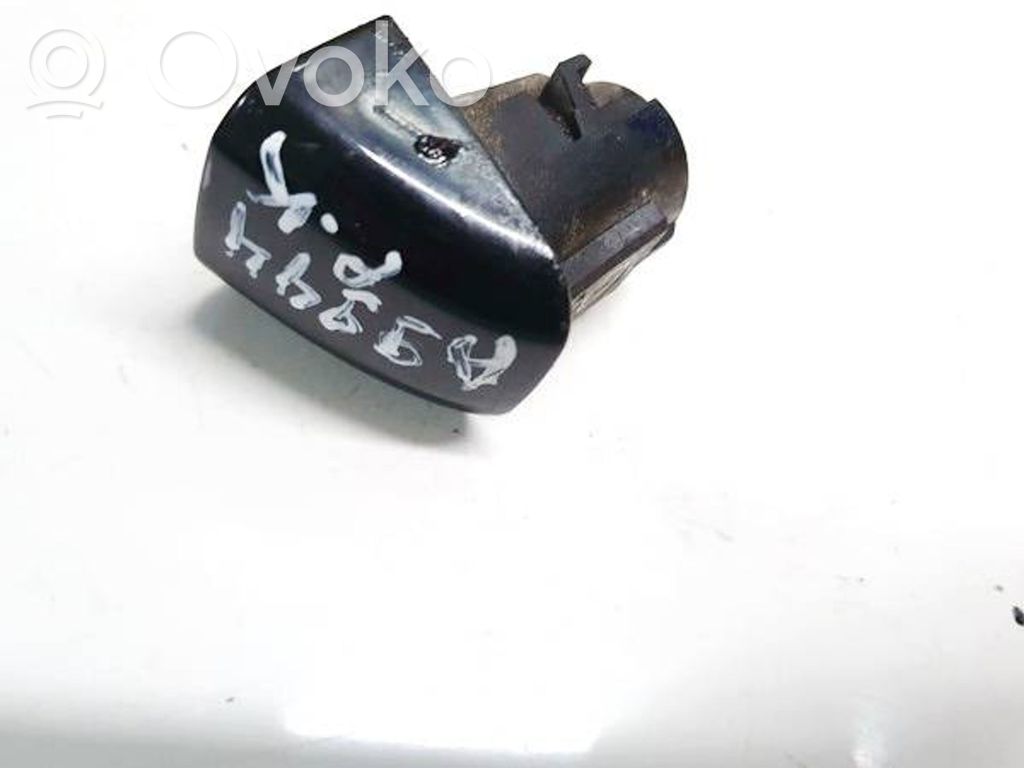 Tapa/cubierta de puerta de carga   8T0837167A,8T0837167A
