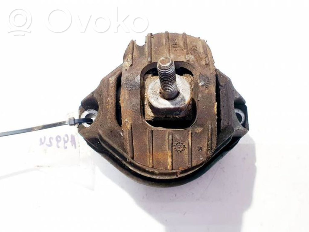 BMW 5 E60 E61 Engine mount bracket 