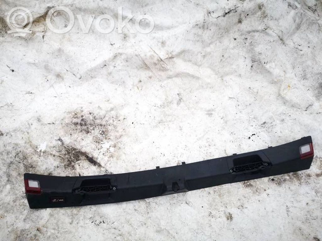 Mercedes-Benz E W212 Altro elemento di rivestimento bagagliaio/baule 