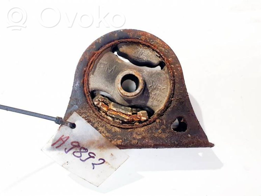 Mitsubishi Grandis Engine mount bracket 