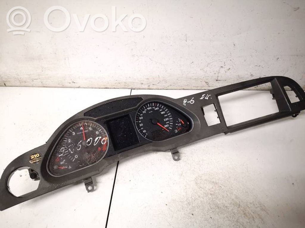 Audi A6 S6 C6 4F Tachimetro (quadro strumenti) 
