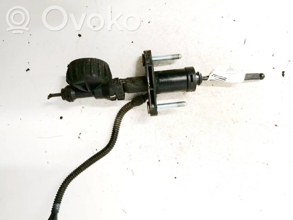 Opel Insignia A Główny cylinder sprzęgła 