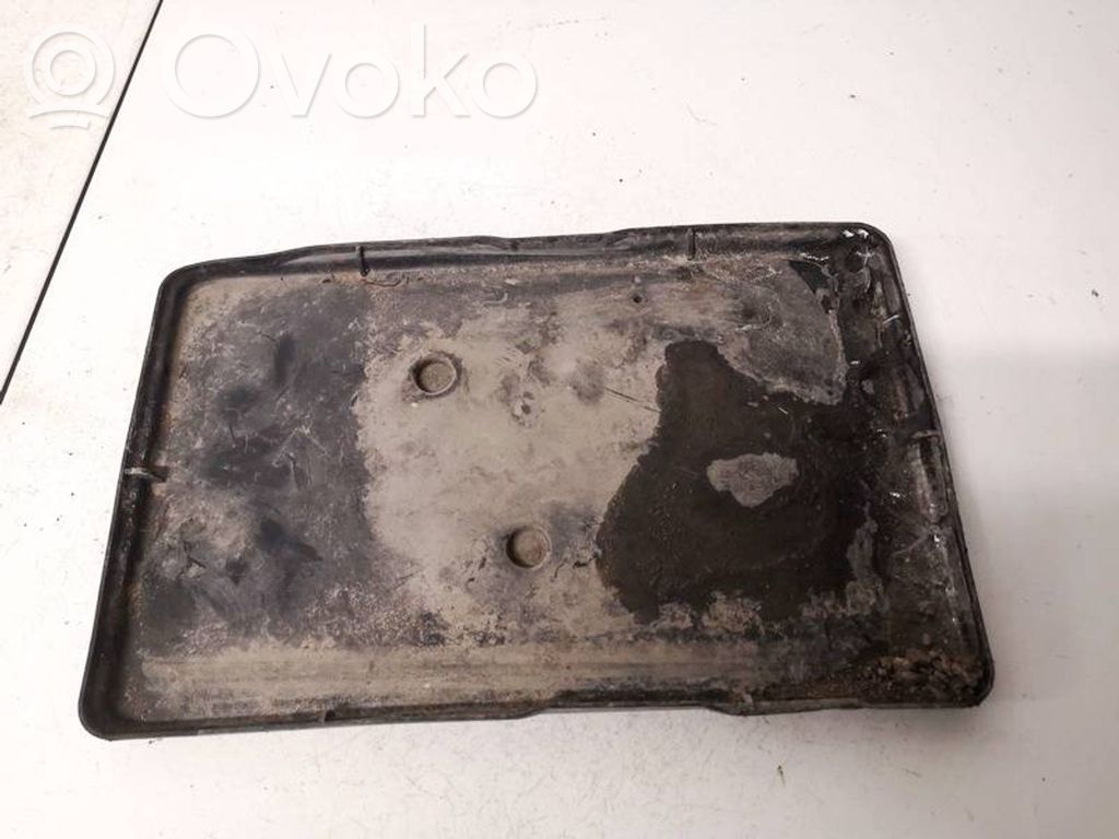 Toyota Corolla E120 E130 Akun kiinnike