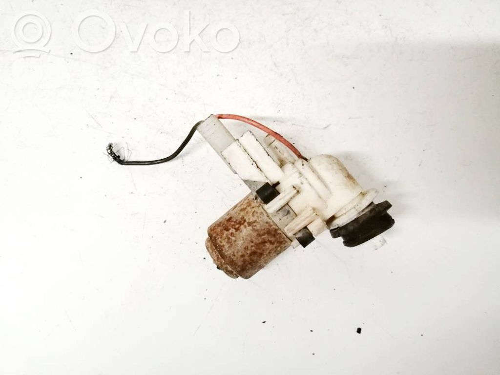 Toyota Yaris Windscreen/windshield washer pump 