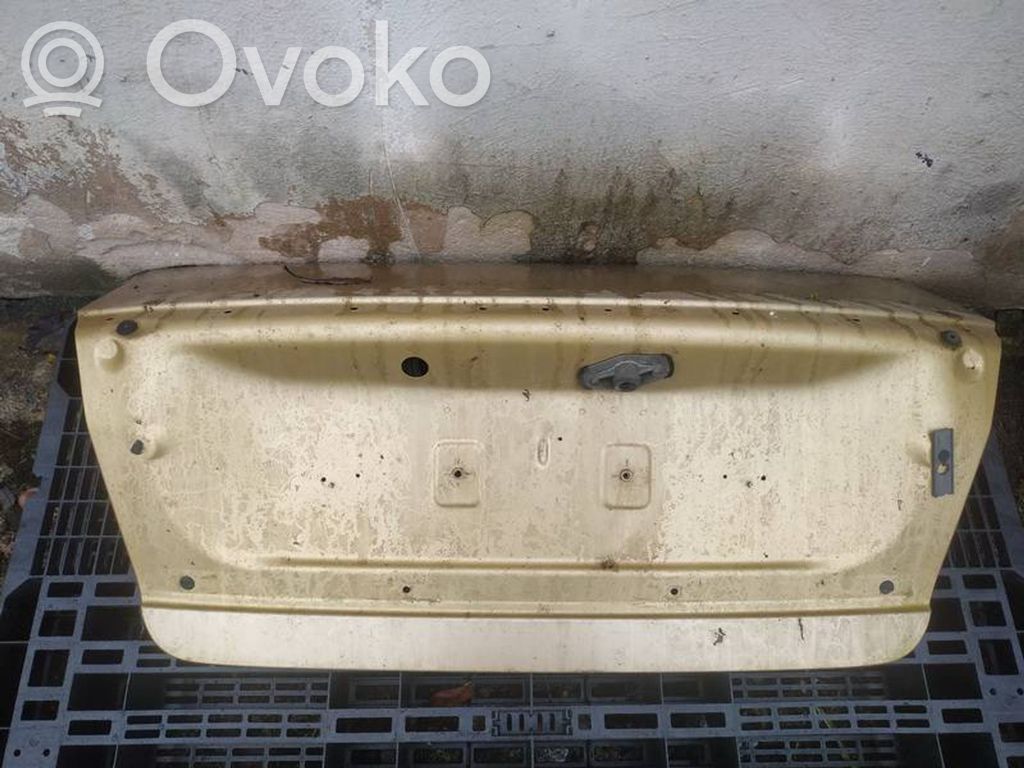 Tailgate/trunk/boot lid   RUDAS,RUDAS