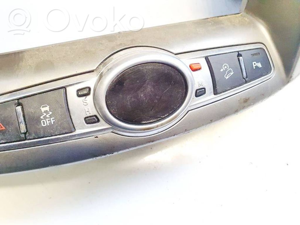 Chevrolet Captiva Comutator lumini pericol 
