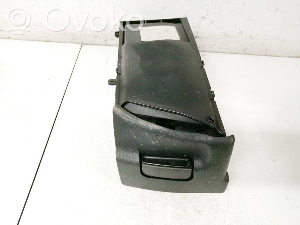 Audi A6 S6 C5 4B Guantera 