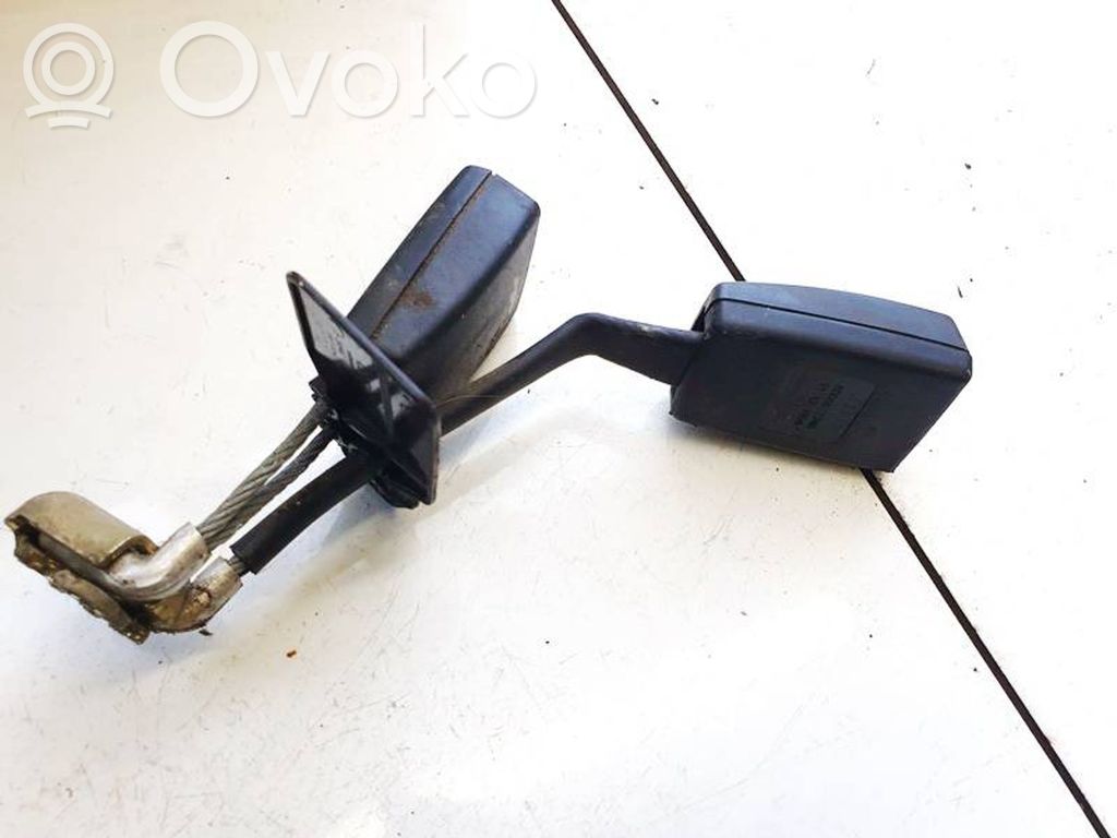 Audi A4 S4 B5 8D Keskipaikan turvavyön solki (takaistuin) 