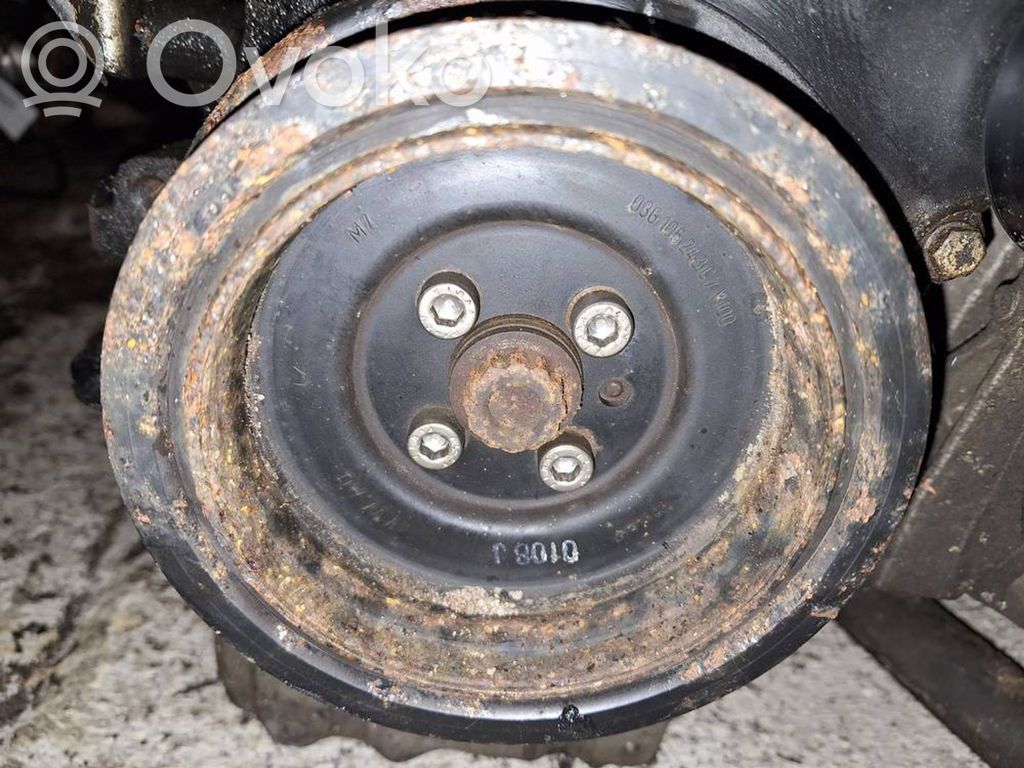 Volkswagen PASSAT B6 Puleggia dell’albero motore