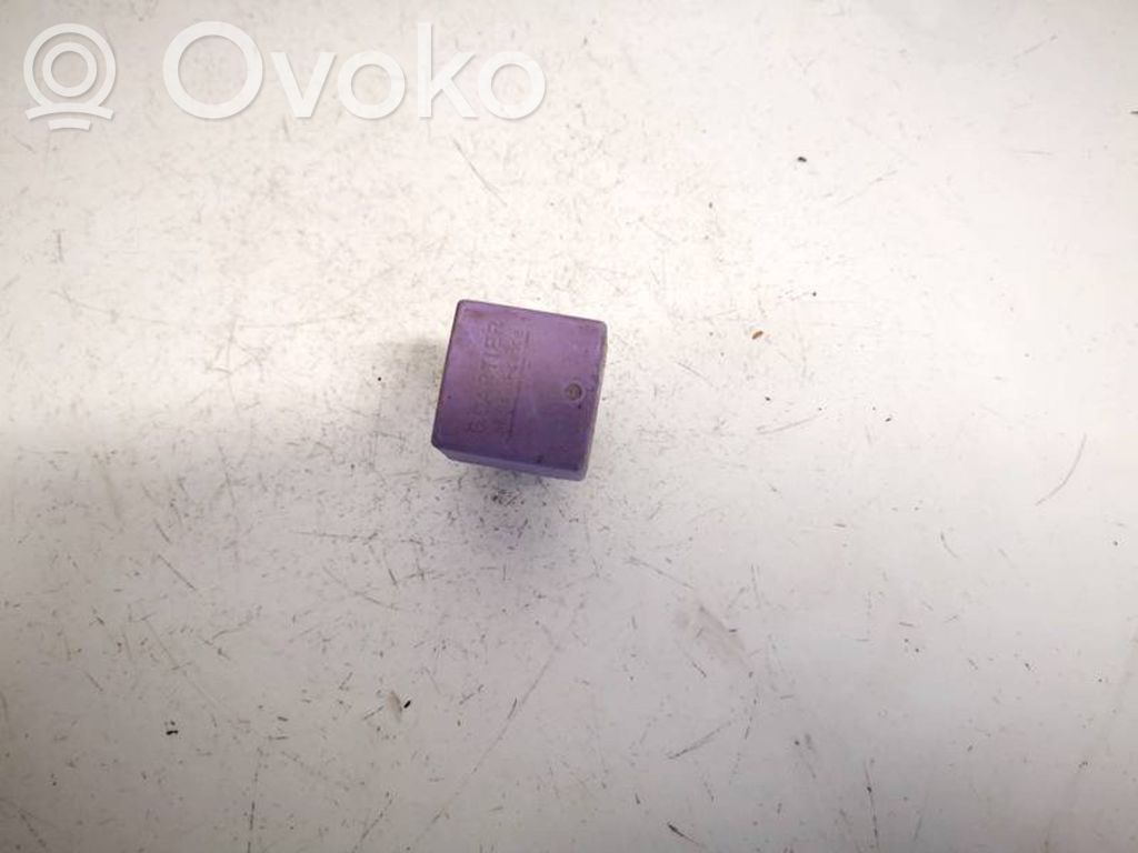 Otros relés   12V50A03525,12V50A03525