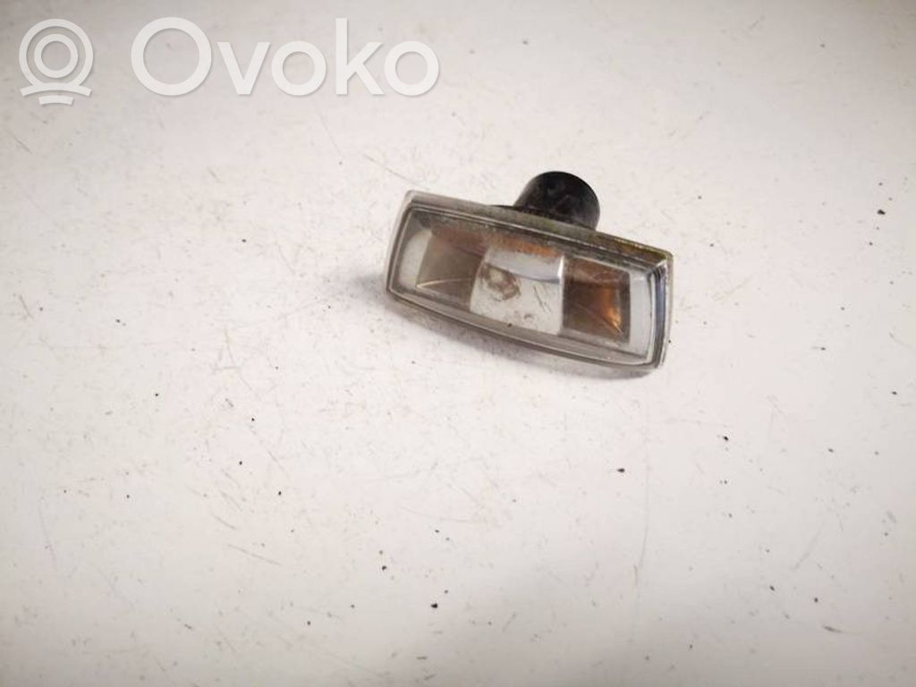 Opel Astra H Indicatore di direzione del parafango anteriore