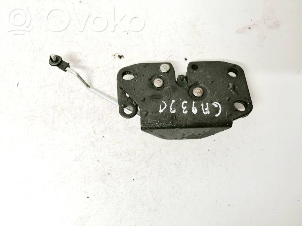 Seat back rest lock catch