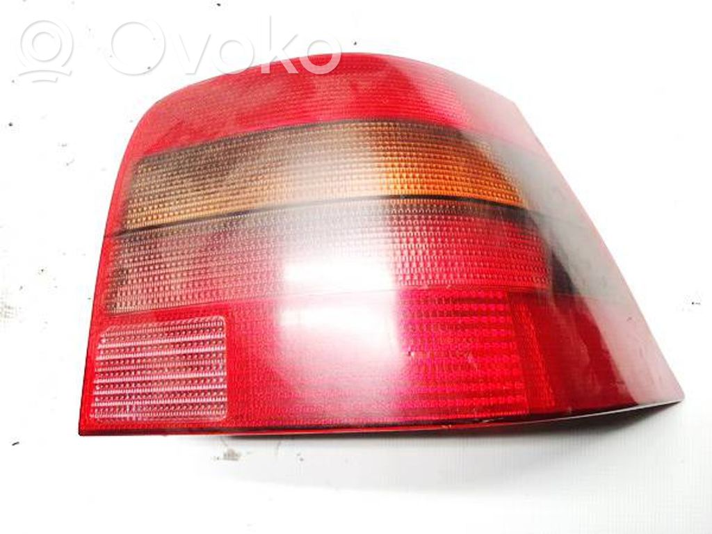 Volkswagen Golf IV Luci posteriori