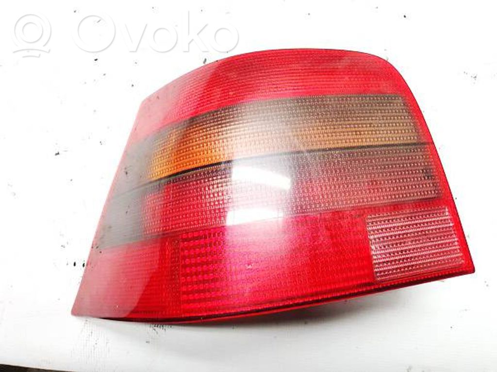 Volkswagen Golf IV Luci posteriori