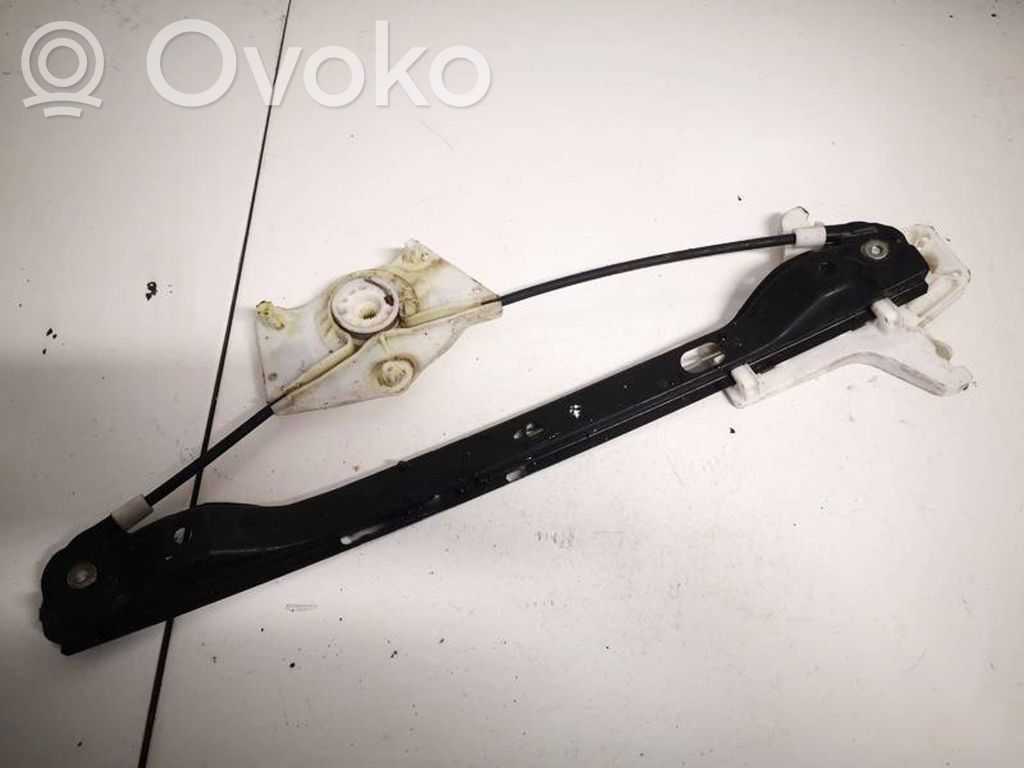 Volkswagen Golf V Alzacristalli del portellone scorrevole con motorino