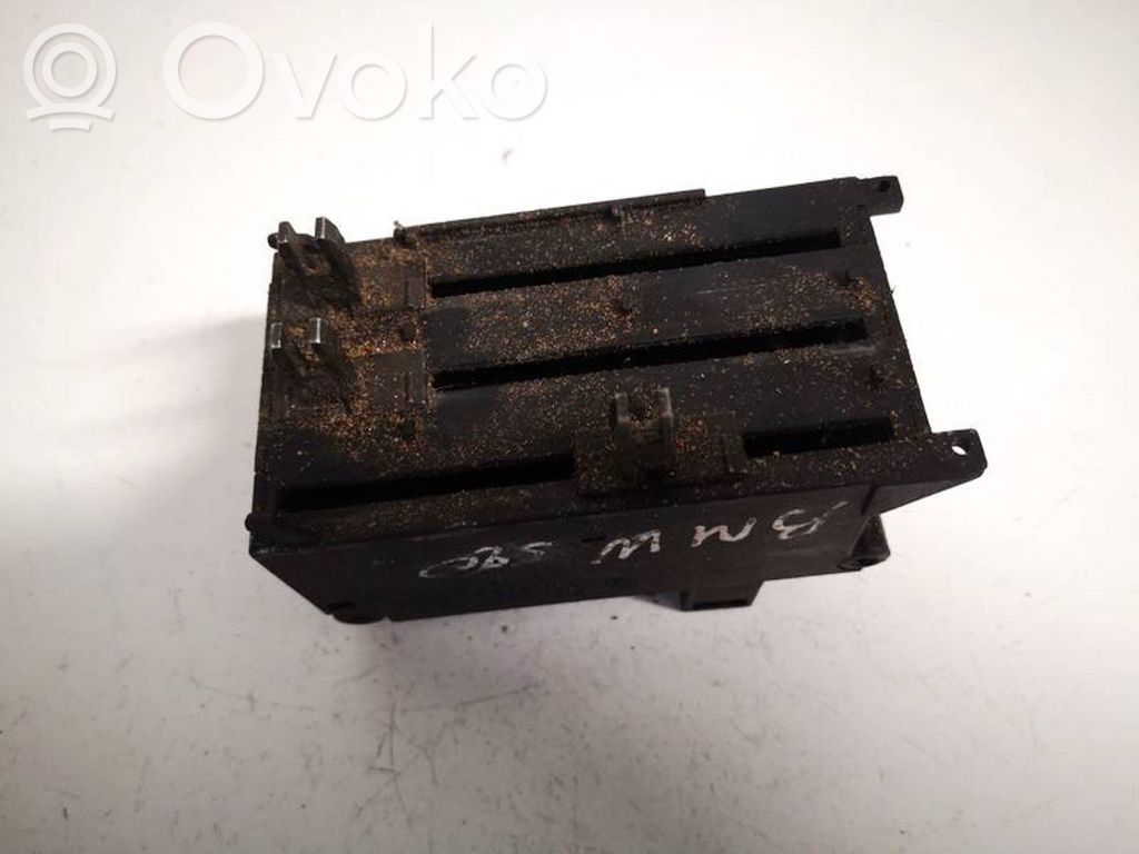 BMW 5 E34 Climate control unit 