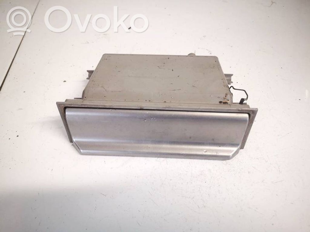 Altra parte interiore   6847544F00,6847515U20,6847515U20,6847544F00