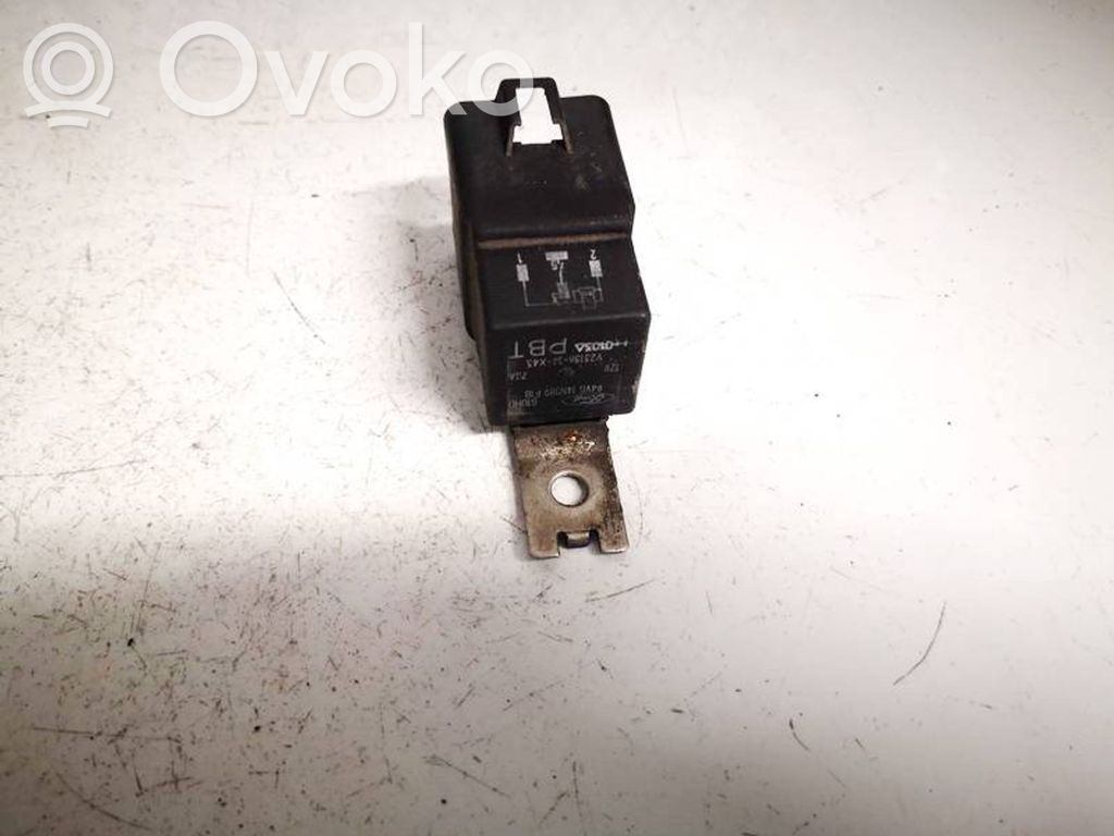 Ford Mondeo Mk III Sonstige Relais 