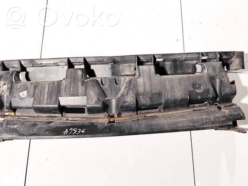 Renault Kangoo II Uchwyt / Mocowanie zderzaka tylnego 