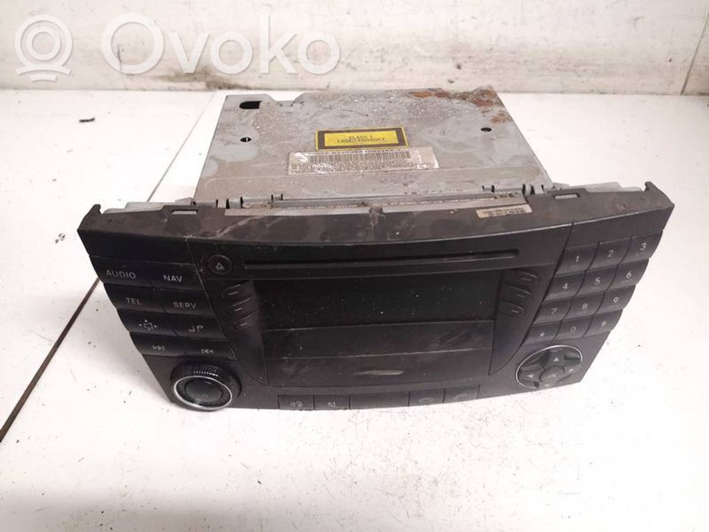 Mercedes-Benz E W211 Unitate principală radio/CD/DVD/GPS 