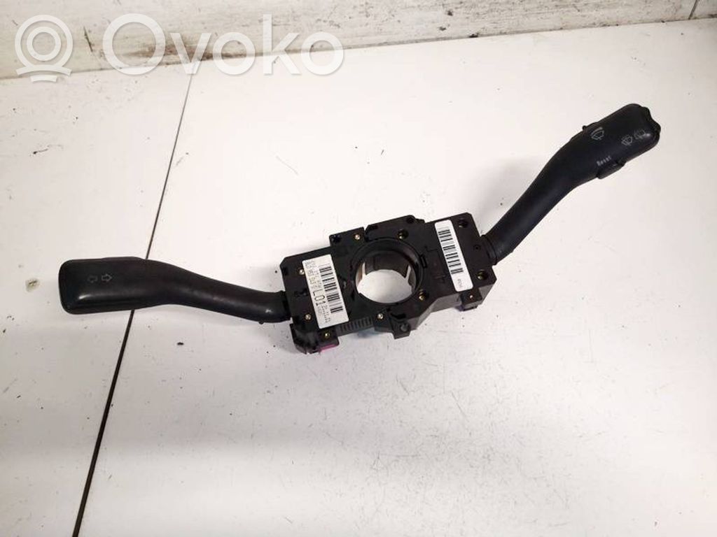 Volkswagen PASSAT B5.5 Commodo, commande essuie-glace/phare