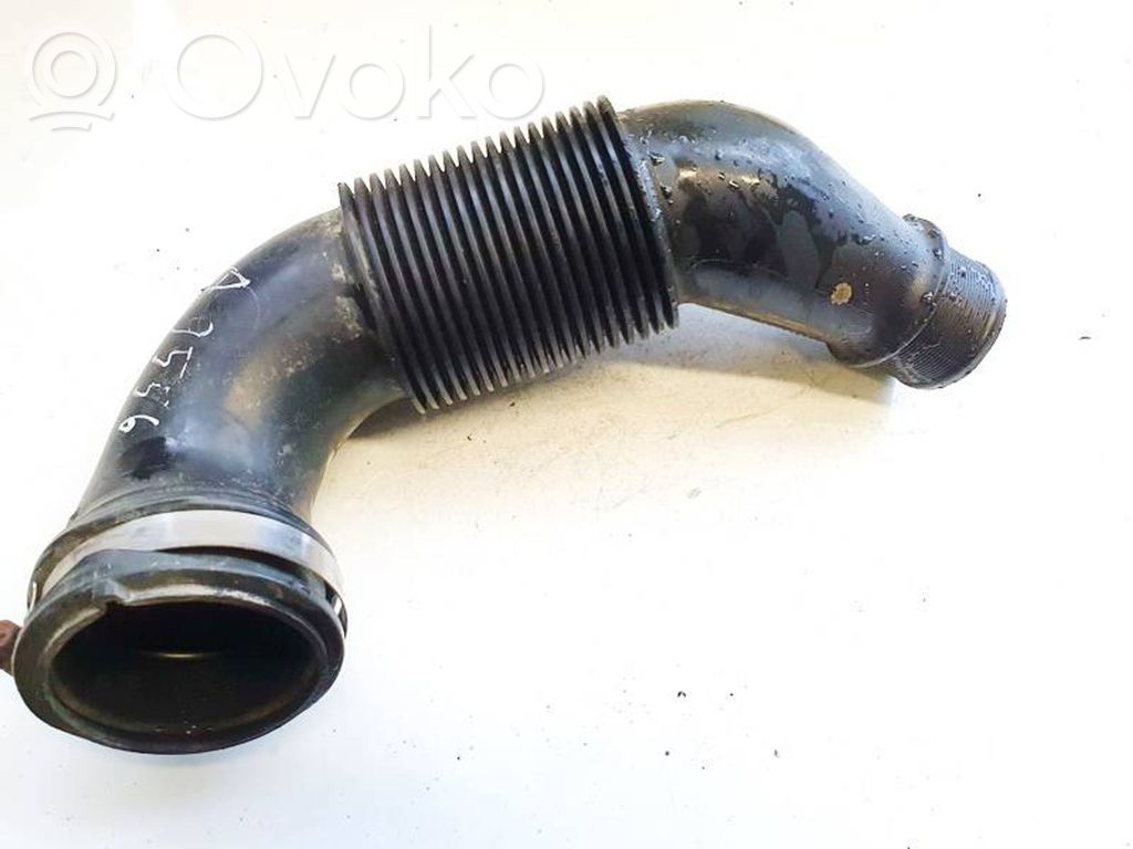 Toyota Yaris Rura / Wąż dolotowy powietrza 