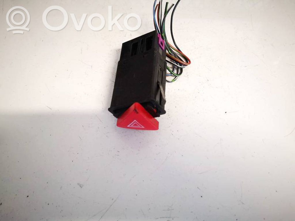 Skoda Octavia Mk1 (1U) Interruttore luci di emergenza 