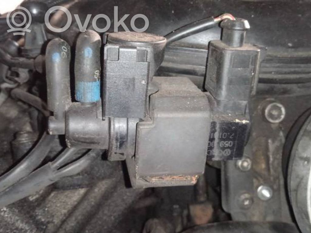 Audi A4 S4 B7 8E 8H Solenoid supapă turbosuflantă 