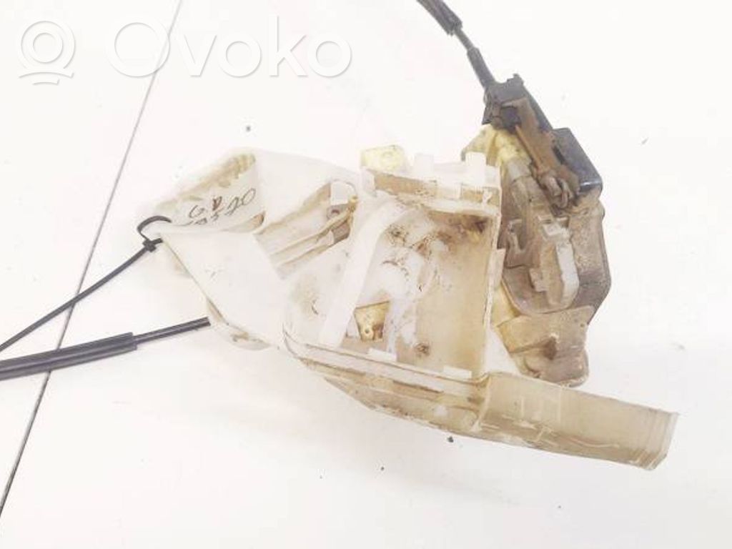 Volkswagen PASSAT B6 Încuietoare ușă spate