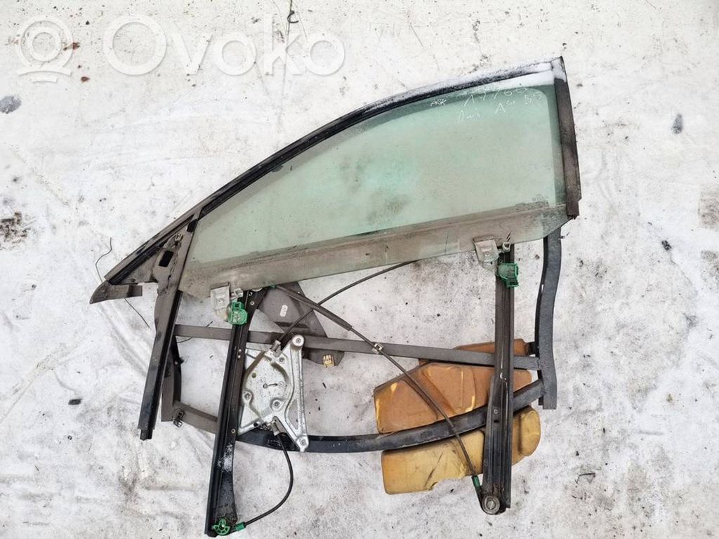 Audi A4 S4 B5 8D Ramă geam ușă față 